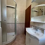 House Roca With Jacuzzi Holiday home