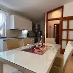 Holiday home House Roca With Jacuzzi *