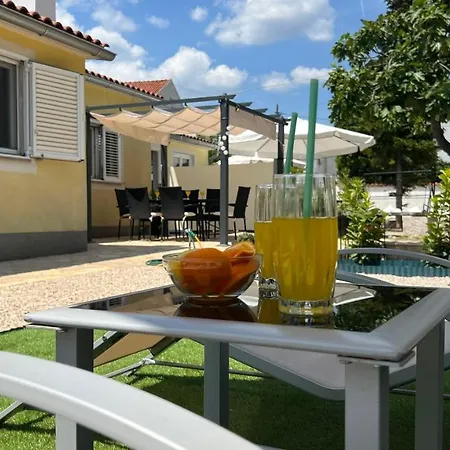 House Roca With Jacuzzi Vodice