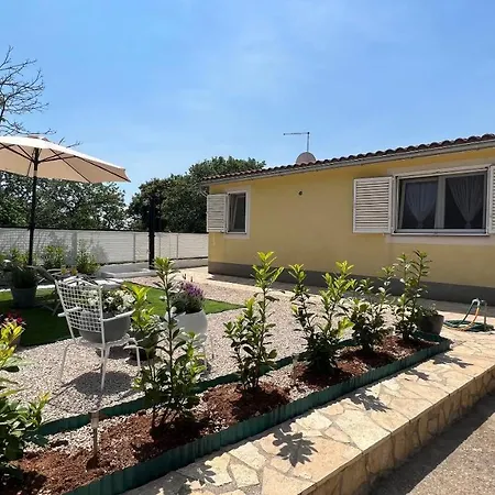 House Roca With Jacuzzi Prázdninový dům *