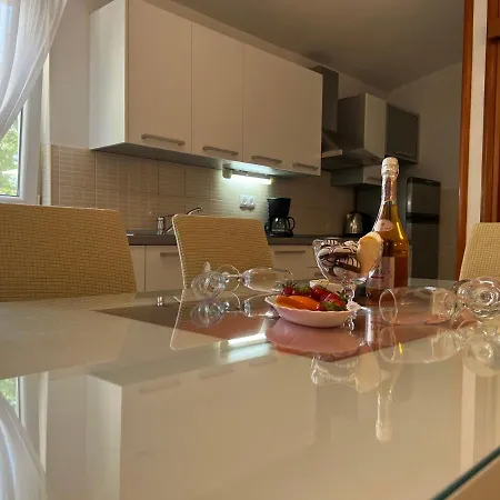 Holiday home House Roca With Jacuzzi Vodice